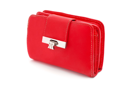 二つ折りのおすすめな赤いお財布を紹介します