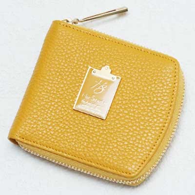 人気ブランドおすすめのお金が寄ってくる財布と色は、ハースケジュールのチェレット二つ折り財布 イエロー