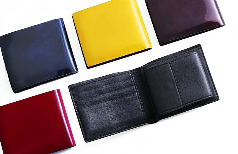 キャッシュレス時代には男性もミニ財布を使う方が増えています。プレゼントにもおすすめなメンズミニ財布はSLURのヴォランテです。
