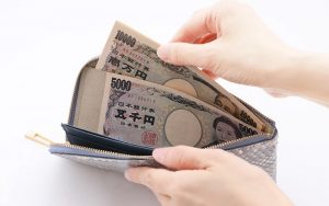 金運アップには長財布がよいとされています